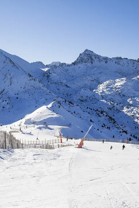 Andorra-snow-1940194